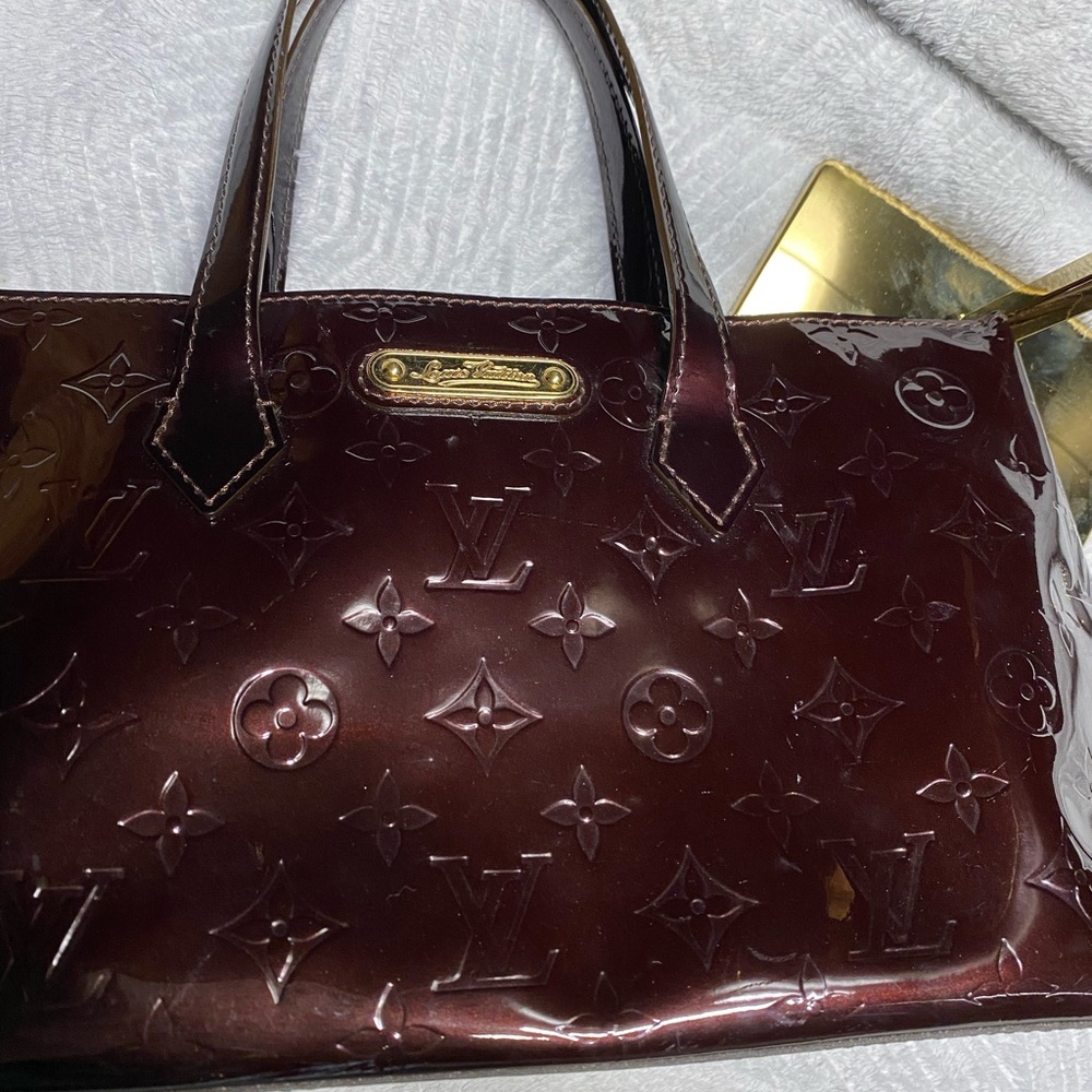 Louis Vuitton - Picture 14 of 15